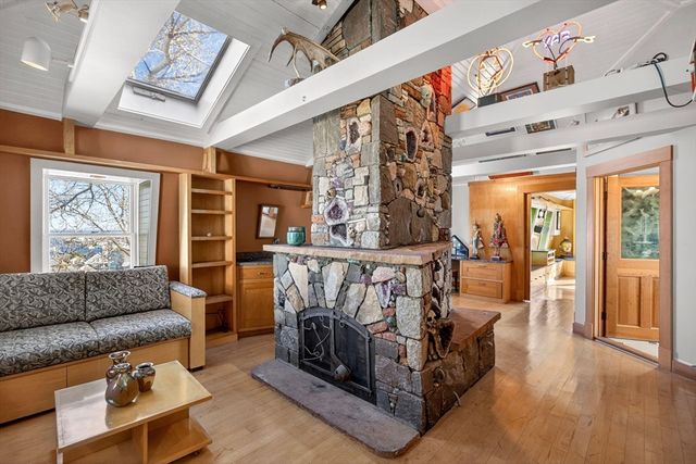 4 Center Street, Provincetown, MA 02657