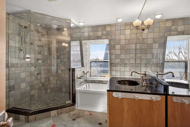 4 Center Street, Provincetown, MA 02657