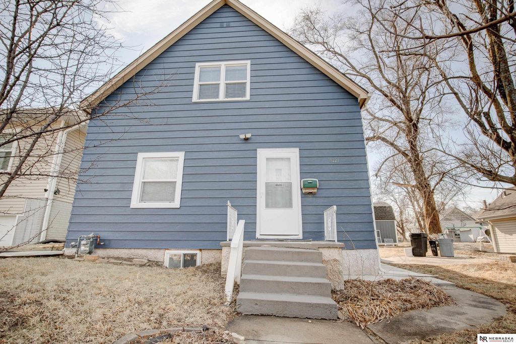 4227 Ohio Street, Omaha, NE 68111