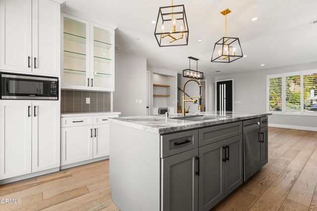 13903 Graber Avenue, Sylmar, CA 91342