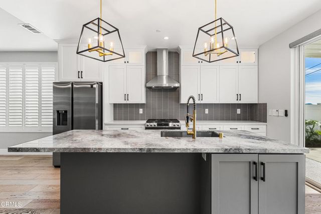 13903 Graber Avenue, Sylmar, CA 91342