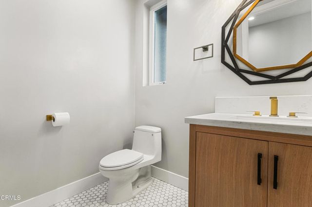 13903 Graber Avenue, Sylmar, CA 91342