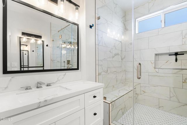 13903 Graber Avenue, Sylmar, CA 91342