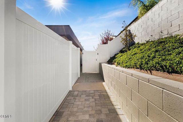 13903 Graber Avenue, Sylmar, CA 91342