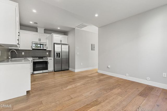 13903 Graber Avenue, Sylmar, CA 91342