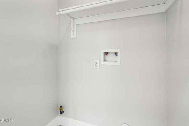 13903 Graber Avenue, Sylmar, CA 91342