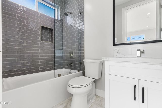 13903 Graber Avenue, Sylmar, CA 91342