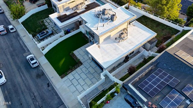 13903 Graber Avenue, Sylmar, CA 91342