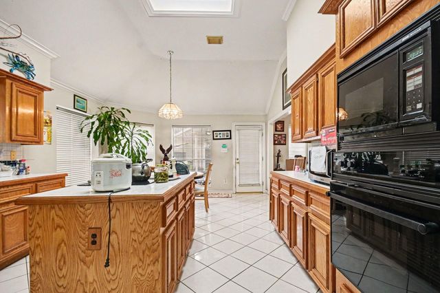 4111 Mainsail Circle, Missouri City, TX 77459
