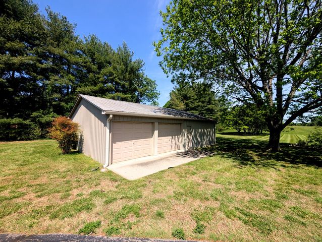 1080 Bybee Branch Rd, Mcminnville, TN 37110