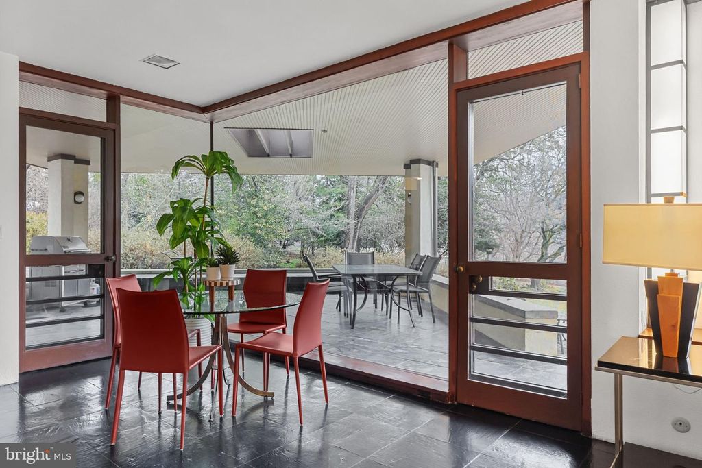 Image 15 of property listing at 51 CROSBY BROWN RD, Gladwyne, PA 19035