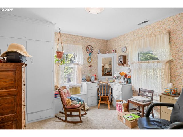 2277 COUGAR CREEK Rd, Oakland, OR 97462