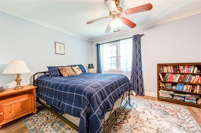 806 Sara Circle, Port Jefferson Station, NY 11776
