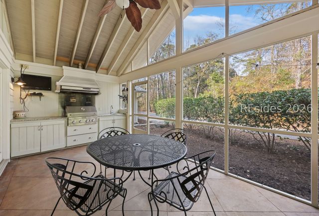 8 Sundew Ct, Hilton Head Island, SC 29926