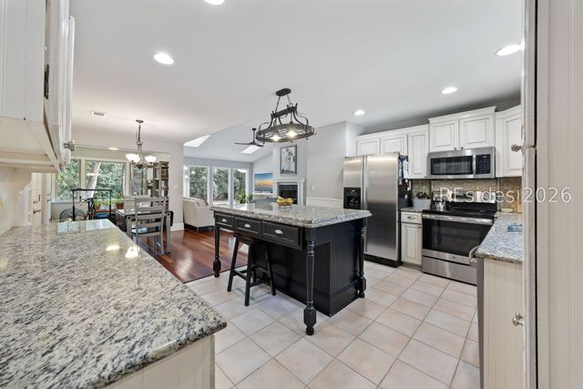 8 Sundew Ct, Hilton Head Island, SC 29926