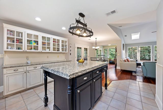 8 Sundew Ct, Hilton Head Island, SC 29926