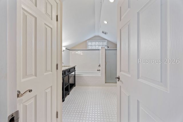 8 Sundew Ct, Hilton Head Island, SC 29926