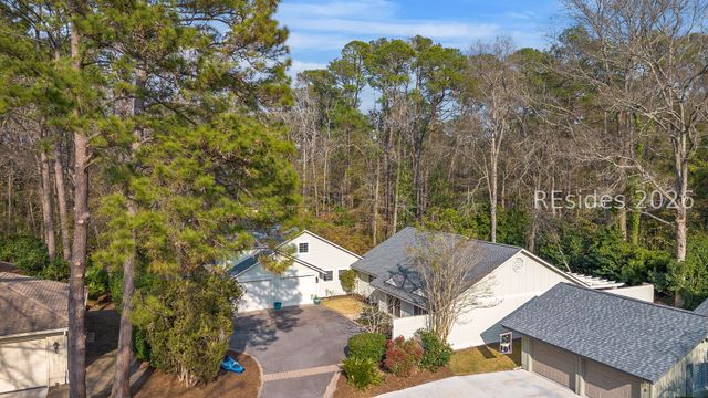 8 Sundew Ct, Hilton Head Island, SC 29926