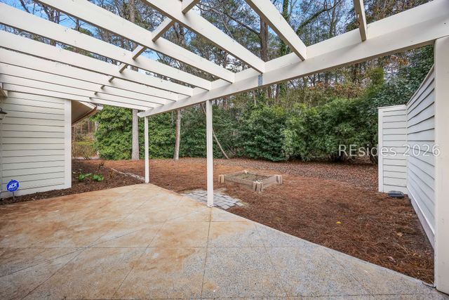 8 Sundew Ct, Hilton Head Island, SC 29926