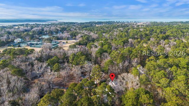 8 Sundew Ct, Hilton Head Island, SC 29926