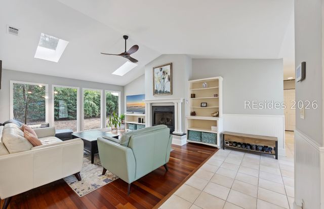 8 Sundew Ct, Hilton Head Island, SC 29926