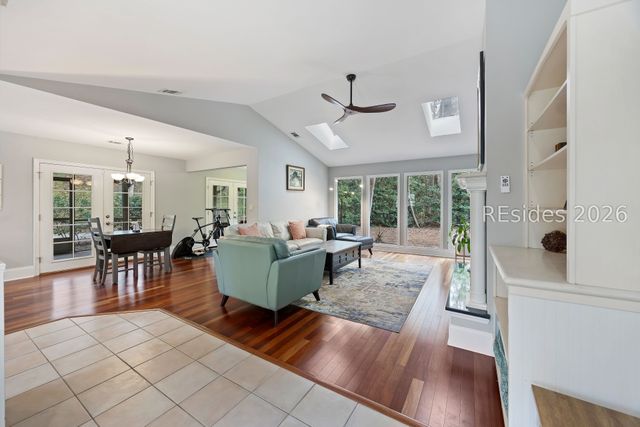 8 Sundew Ct, Hilton Head Island, SC 29926