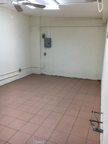 2200 W Burbank Boulevard, Burbank, CA 91506