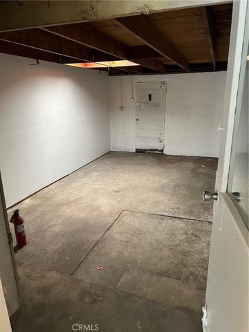 2200 W Burbank Boulevard, Burbank, CA 91506