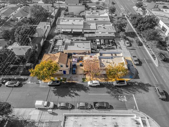 2200 W Burbank Boulevard, Burbank, CA 91506