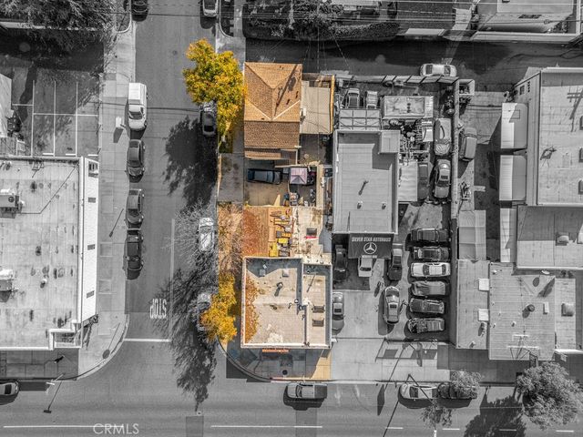 2200 W Burbank Boulevard, Burbank, CA 91506