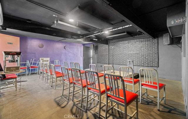 2200 W Burbank Boulevard, Burbank, CA 91506