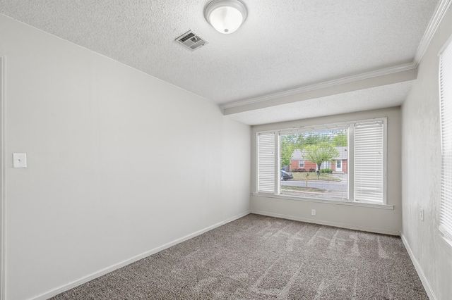 1826 N Piatt Ave, Wichita, KS 67214