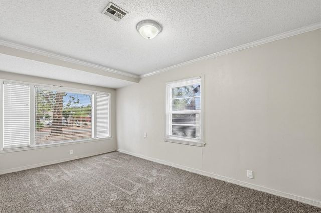 1826 N Piatt Ave, Wichita, KS 67214