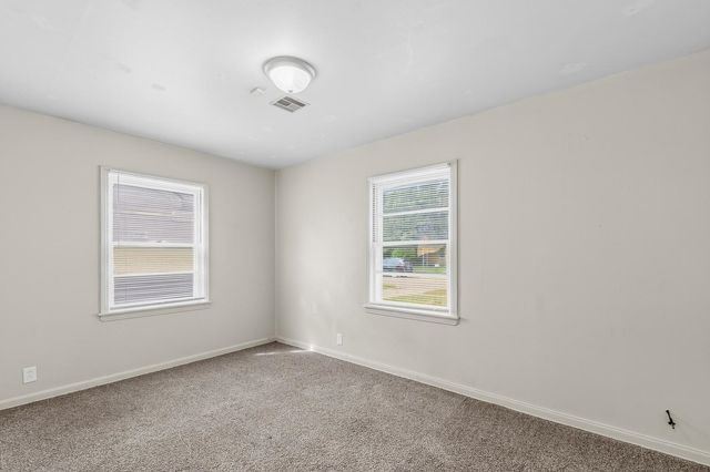 1826 N Piatt Ave, Wichita, KS 67214