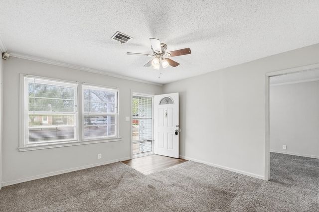 1826 N Piatt Ave, Wichita, KS 67214