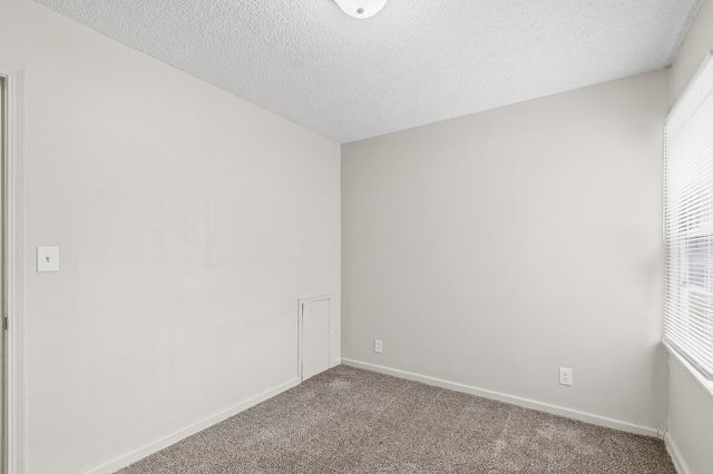 1826 N Piatt Ave, Wichita, KS 67214