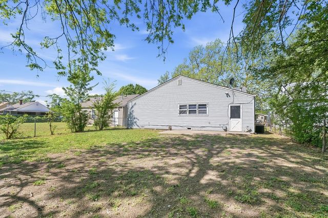 1826 N Piatt Ave, Wichita, KS 67214