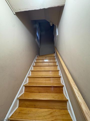 103 S 10Th St, Newark City, NJ 07107