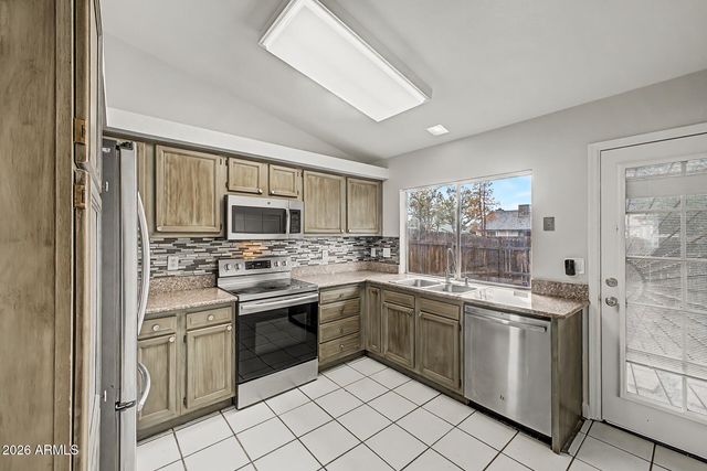10100 N 89TH Avenue 62, Peoria, AZ 85345