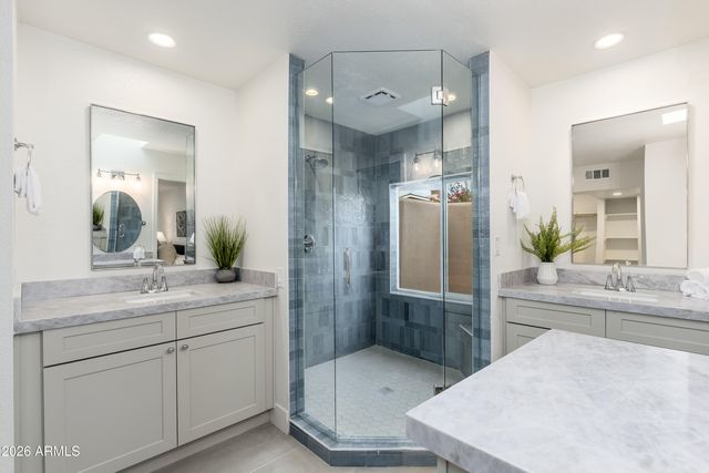 18017 N EVERSON Drive, Glendale, AZ 85308