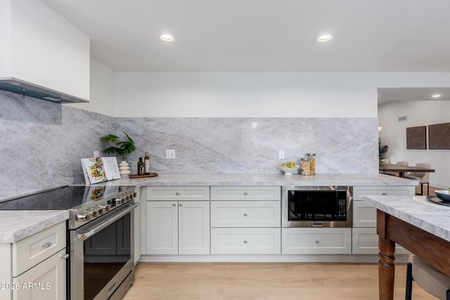 18017 N EVERSON Drive, Glendale, AZ 85308