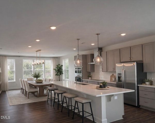 144 N White Street 200, Wake Forest, NC 27587