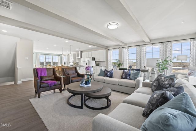 144 N White Street 200, Wake Forest, NC 27587