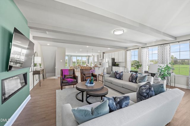 144 N White Street 200, Wake Forest, NC 27587