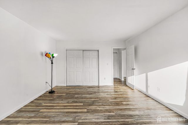 128 Cricket Lane, Woodbridge Proper, NJ 07095