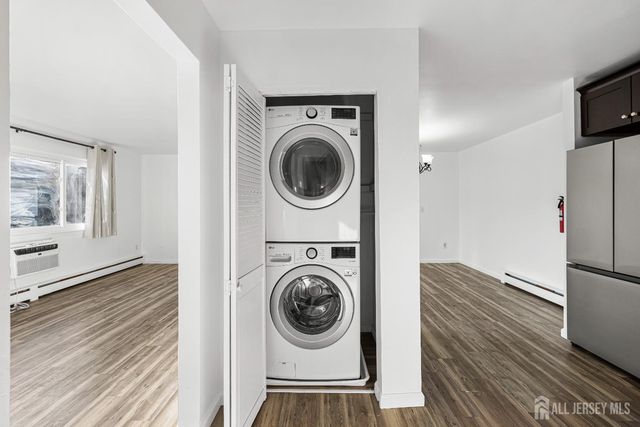 128 Cricket Lane, Woodbridge Proper, NJ 07095