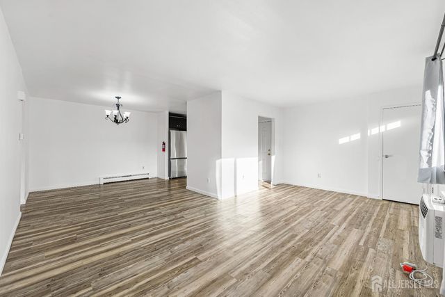 128 Cricket Lane, Woodbridge Proper, NJ 07095