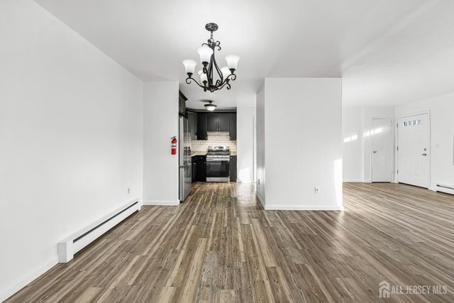 128 Cricket Lane, Woodbridge Proper, NJ 07095