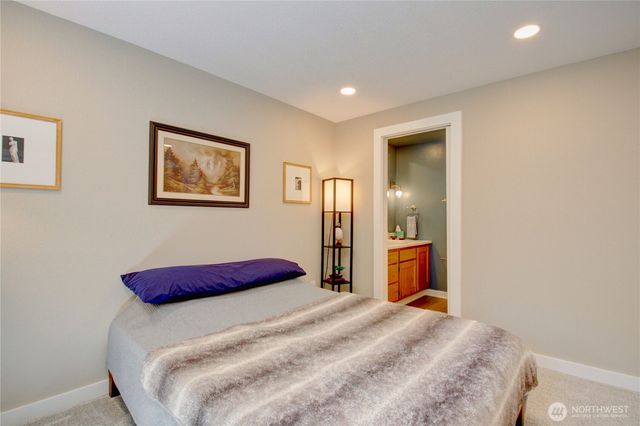 4528 N Alamo Way, Oak Harbor, WA 98277