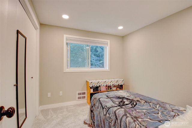 4528 N Alamo Way, Oak Harbor, WA 98277